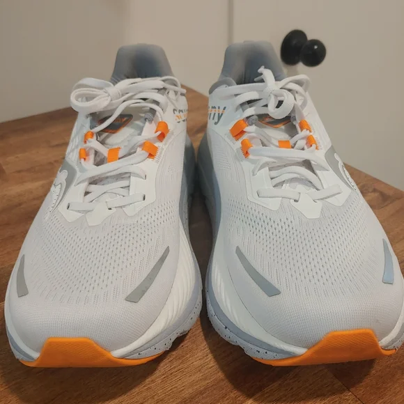 Saucony Hurricane 24 Men's Size 12.5 Like New Condition - Picture 3 of 16